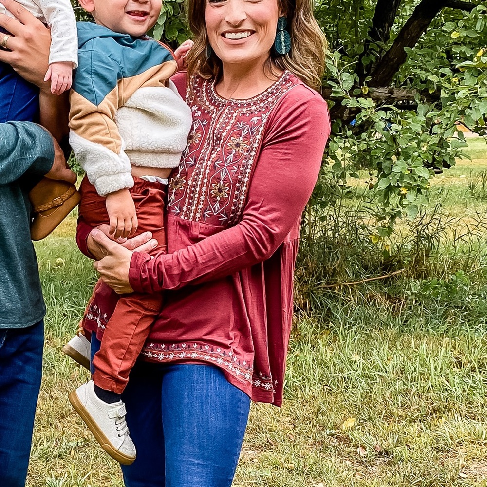 Knox Rose long sleeve, flowy top, size small